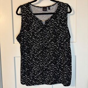Sleeveless Black with White Geometric Pattern Scoop Neck with Silver Detail